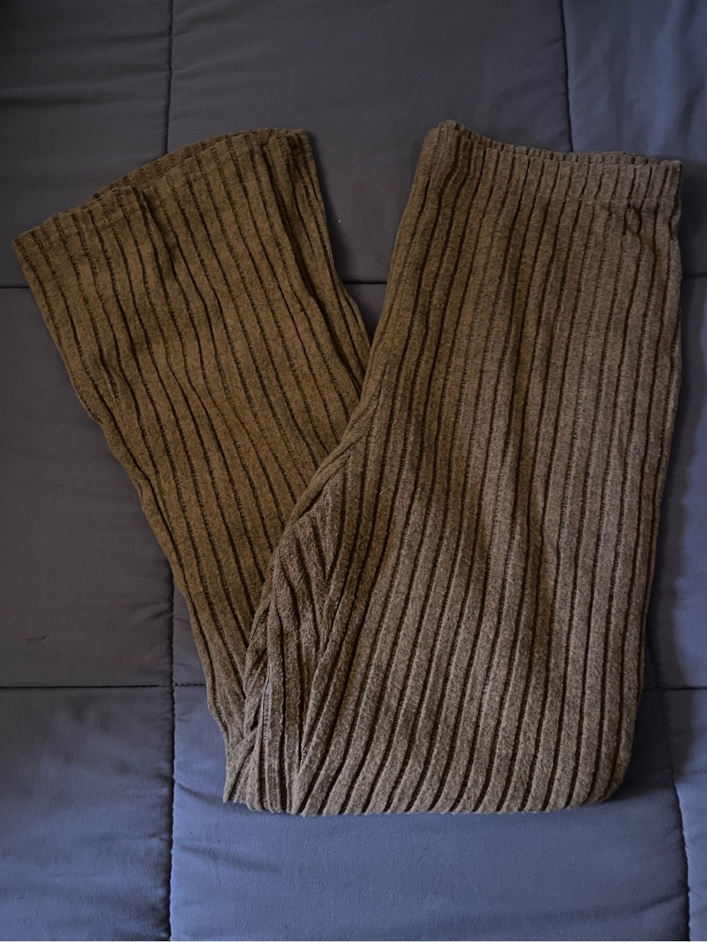 Ribbed Knit Women’s Pants — Brown